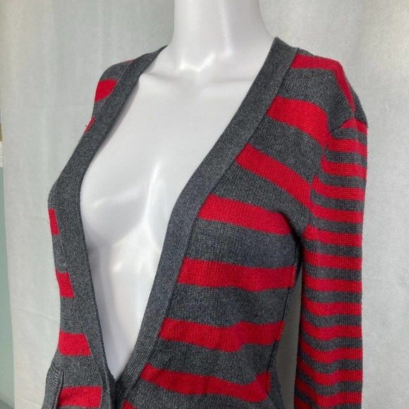 American‎ Eagle AEO Cardigan Womens Sz XS Red Gray Striped Varsity Wool Sweater - Picture 2 of 9